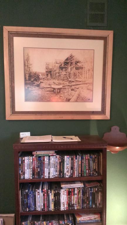 Robins Nest Bed & Breakfast Cody Exterior foto